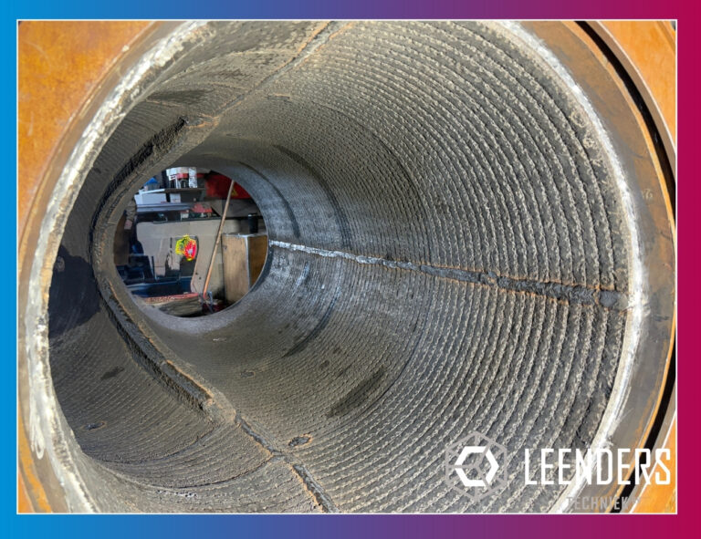 𝗠𝗮𝗮𝘁𝘄𝗲𝗿𝗸 𝘁𝗼𝘁 𝗶𝗻 𝗱𝗲 𝗹𝗮𝗮𝘁𝘀𝘁𝗲 𝗺𝗶𝗹𝗹𝗶𝗺𝗲𝘁𝗲𝗿 Dit leidingdeel is volledig voorzien van een op maat gemaakte hashtag#FortiPlate-bekleding. Door de complexe vorm vraagt dit niet alleen om hoogwaardige materialen, maar vooral om precisie en vakmanschap. hashtag#MechanischMeesterschapis volgens ons, maatwerk leveren waar standaardoplossingen tekortschieten.
