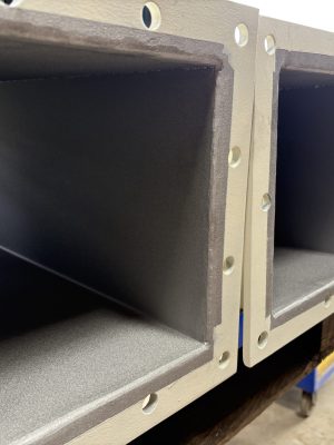 FortiCeram, FortiZirkonia, keramische leiding, ceramische leiding, slijtvaste bocht, slijtvaste leiding, blaasleiding, pneumatisch transport, pneumatische leiding, slijtvast keramiek, keramische tegel, keramiek, ceramics, Roel Leenders, leenderstechniek, slijtagereductie, standtijdverlenging, oudenbosch, recycling, cement, betoncentrale, bagger,