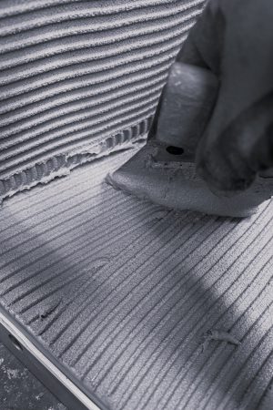 Met de Forti-productlijn van LEENDERS Techniek & Montage beschermen we machines tegen slijtage en verlengen we de levensduur van industriële installaties. Onze hoogwaardige materialen, coatings en componenten zorgen voor maximale standtijd, lagere onderhoudskosten en een duurzamer productieproces. Wij combineren technisch inzicht met praktisch vakmanschap voor blijvende resultaten.