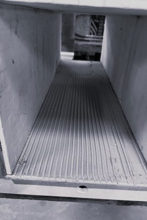 Met de Forti-productlijn van LEENDERS Techniek & Montage beschermen we machines tegen slijtage en verlengen we de levensduur van industriële installaties. Onze hoogwaardige materialen, coatings en componenten zorgen voor maximale standtijd, lagere onderhoudskosten en een duurzamer productieproces. Wij combineren technisch inzicht met praktisch vakmanschap voor blijvende resultaten.