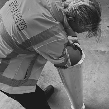 LEENDERS Techniek & Montage biedt complete technische oplossingen en projectmanagement voor industriële installaties. Van analyse tot realisatie: wij lossen complexe mechanische vraagstukken op met vakmanschap, maatwerk en efficiëntie. Dankzij onze ervaring in engineering, onderhoud, revisie en montage zorgen wij dat elke installatie betrouwbaar, duurzaam en optimaal blijft presteren.